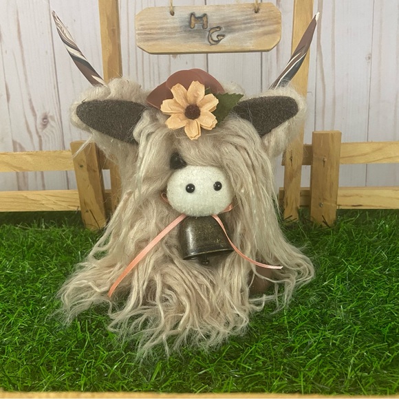 Handmade Other - Highland Cow Coo Gnome Champagne Mongolian Fur Cowboy Hat Handmade Farmhouse